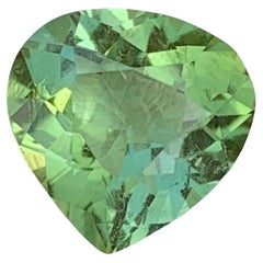Gema suelta de turmalina verde menta natural de 2,35 quilates en forma de pera para joyería
