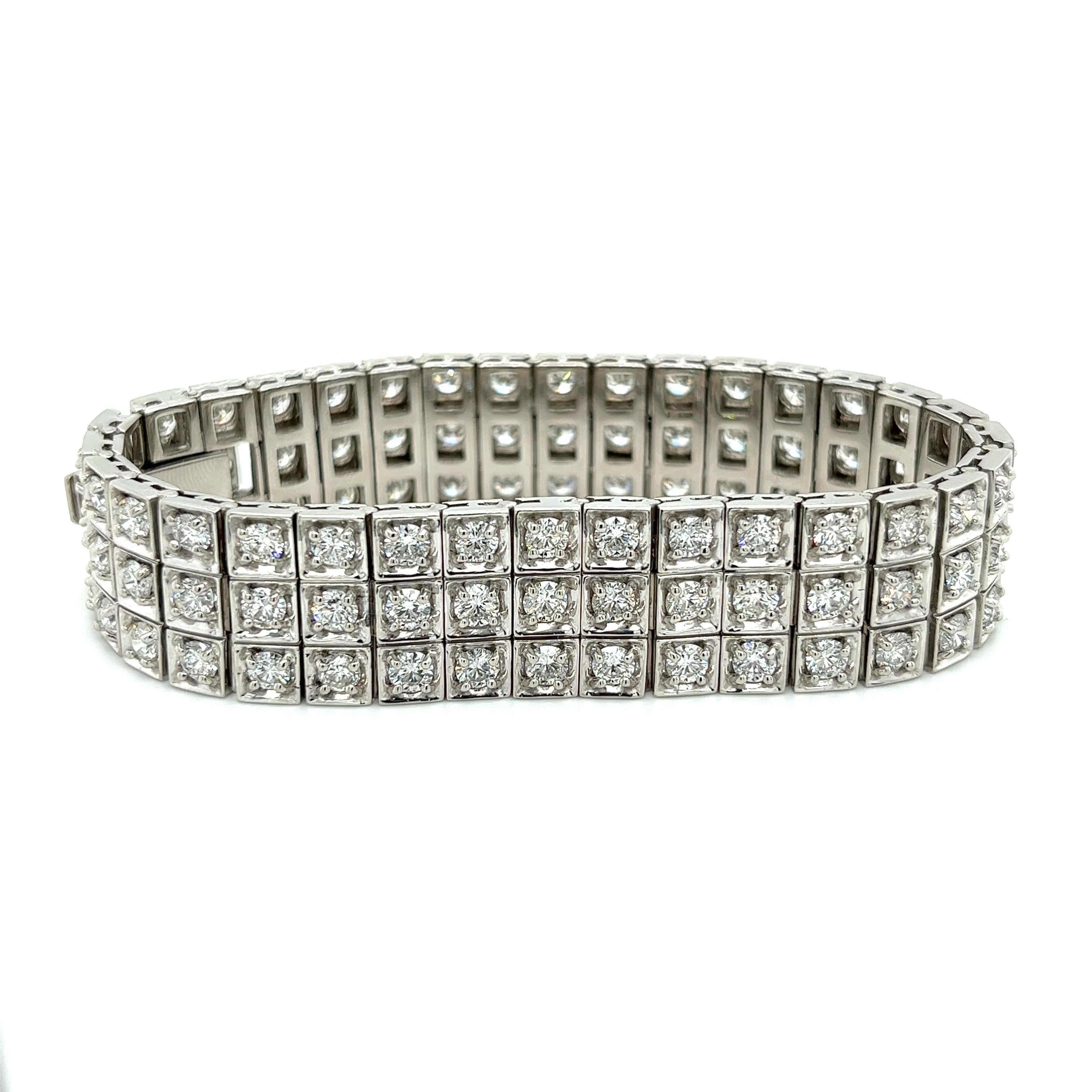 23.5 Carat Natural Round Cut Diamond 3 Row Box Set Multi Link Bracelet For Sale 1