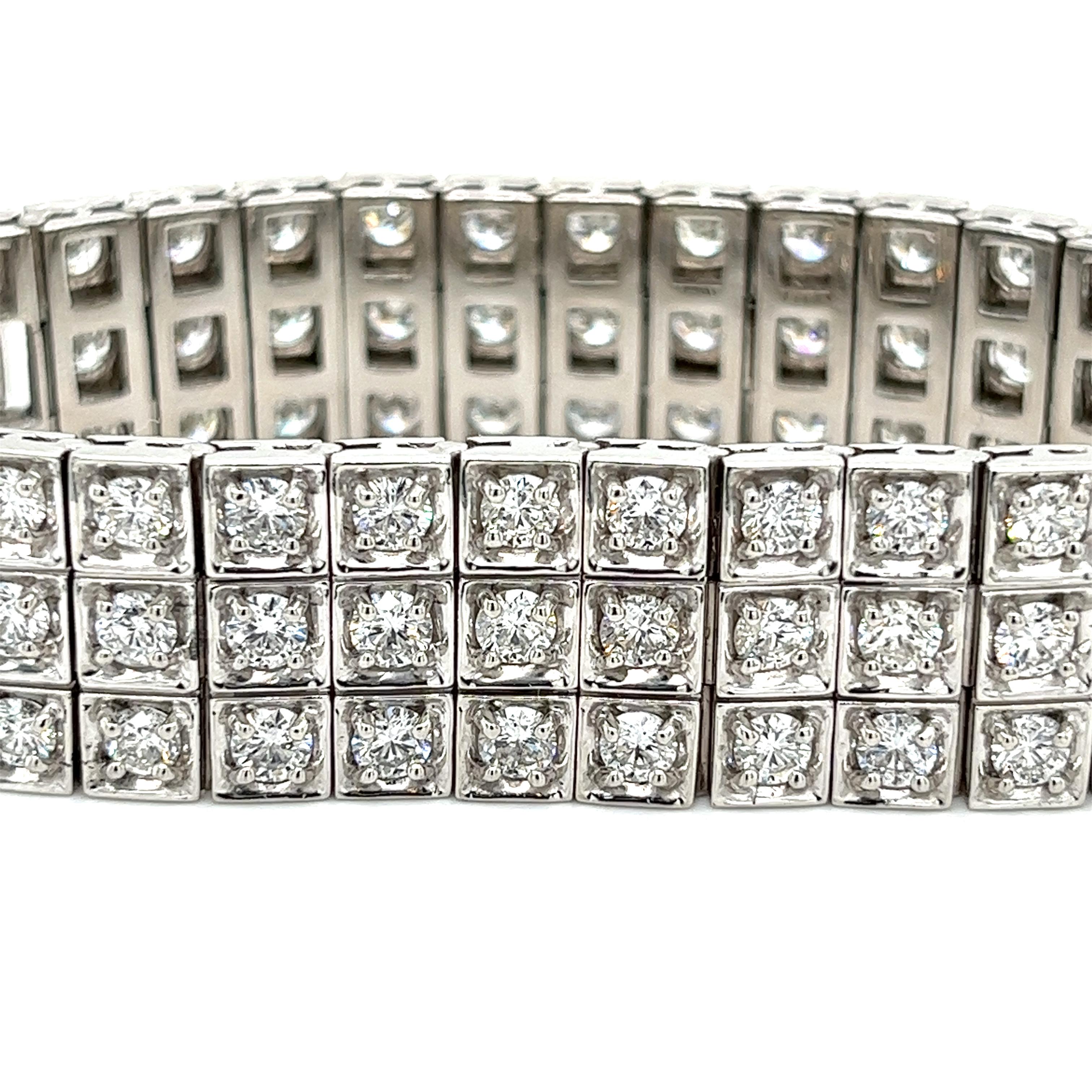 23.5 Carat Natural Round Cut Diamond 3 Row Box Set Multi Link Bracelet For Sale 2