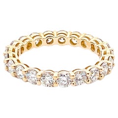 2.35 Carat Round Brilliant Cut Diamond Eternity Wedding Band in Yellow Gold