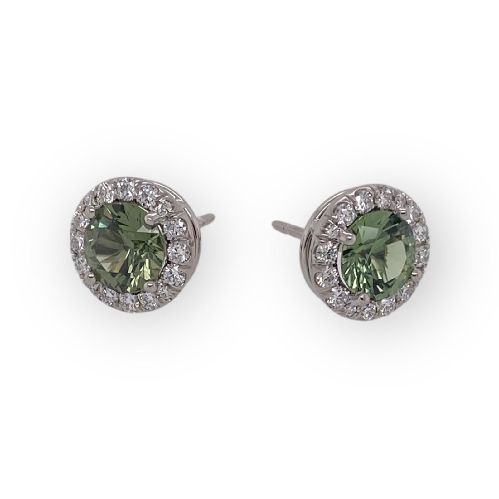 Round Cut 2.35 carat Round Green Sapphire and Diamond Platinum Halo Pushback Earrings For Sale