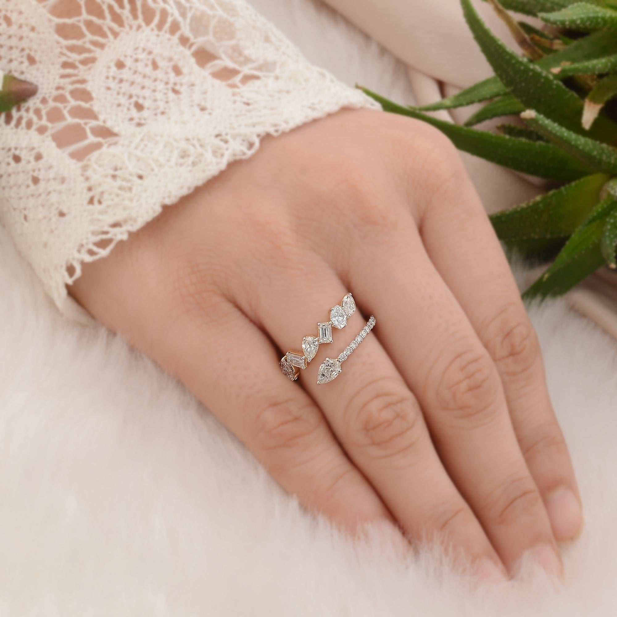 2.35 Carat SI Clarity HI Color Pear Diamond Wrap Ring 18k Yellow Gold Jewelry Moderno en venta