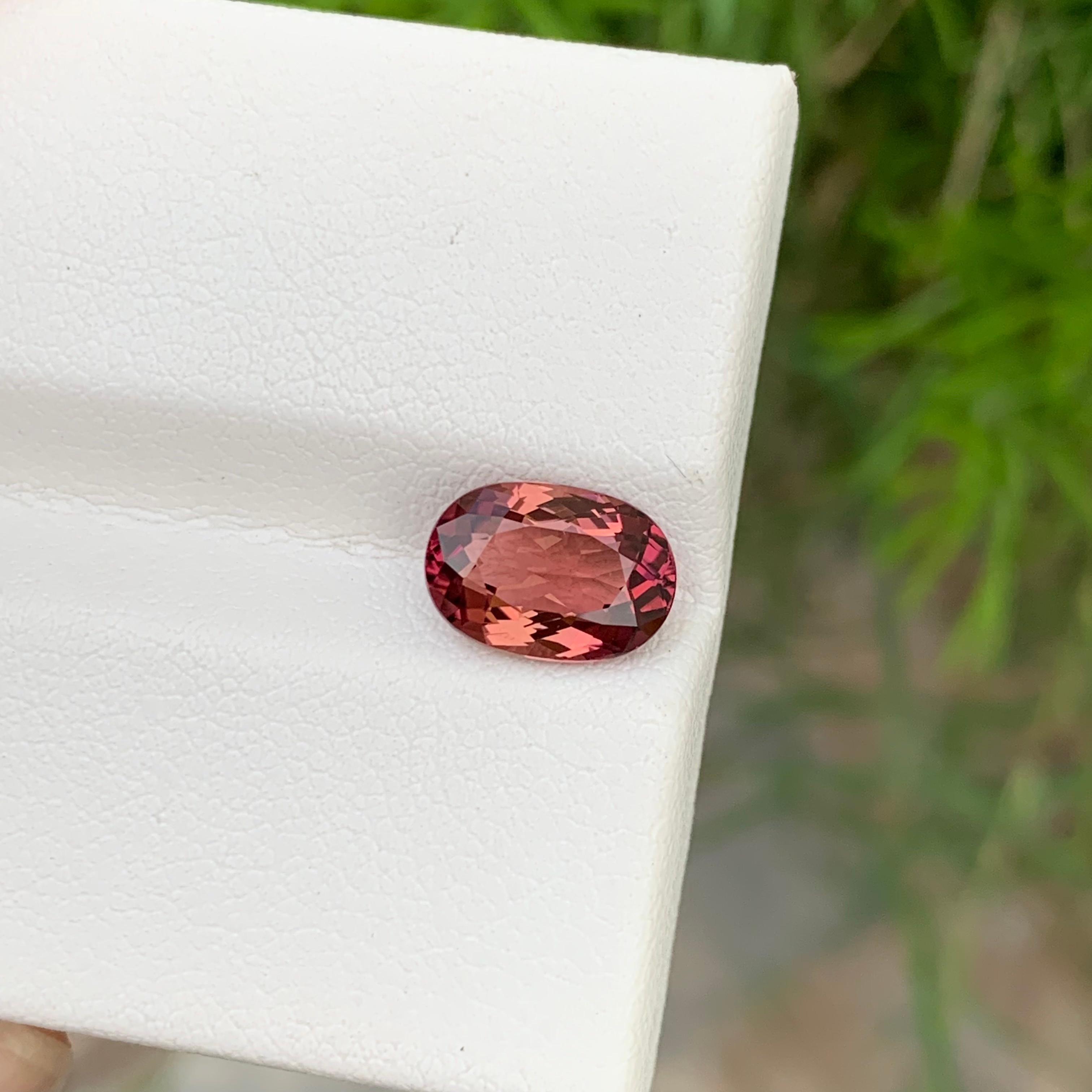 2.35 Carats Natural Loose Pink Tourmaline Oval Shape From Congo Mine  For Sale 5