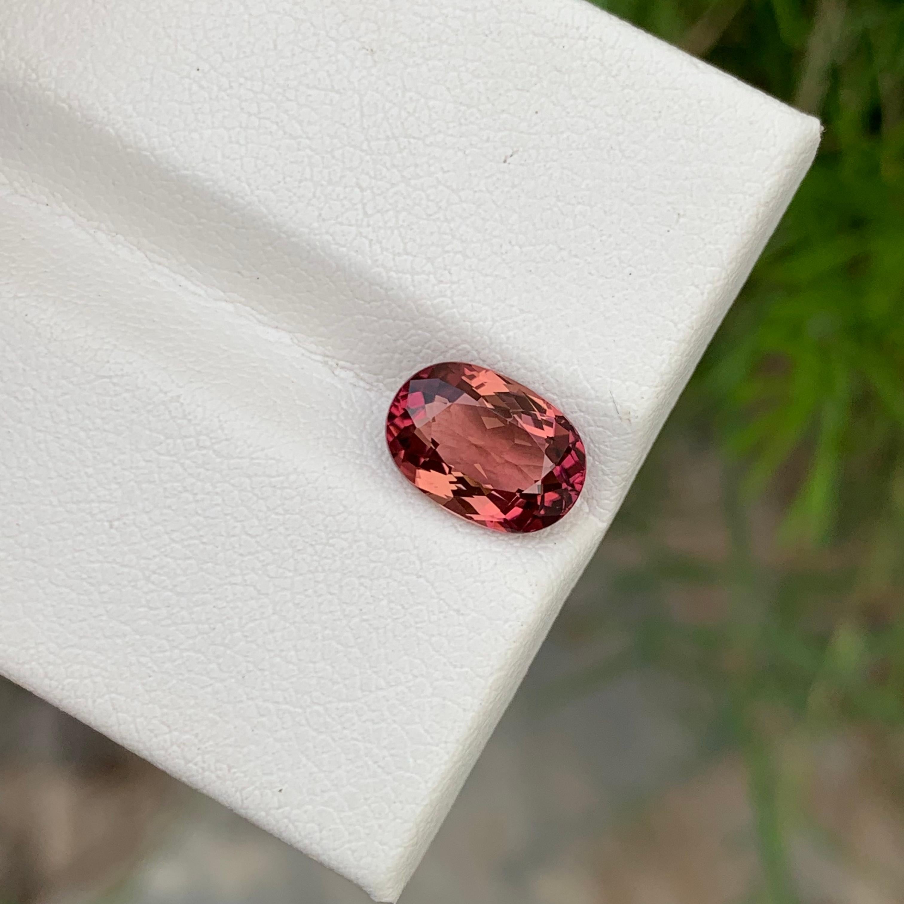 2.35 Carats Natural Loose Pink Tourmaline Oval Shape From Congo Mine  For Sale 6