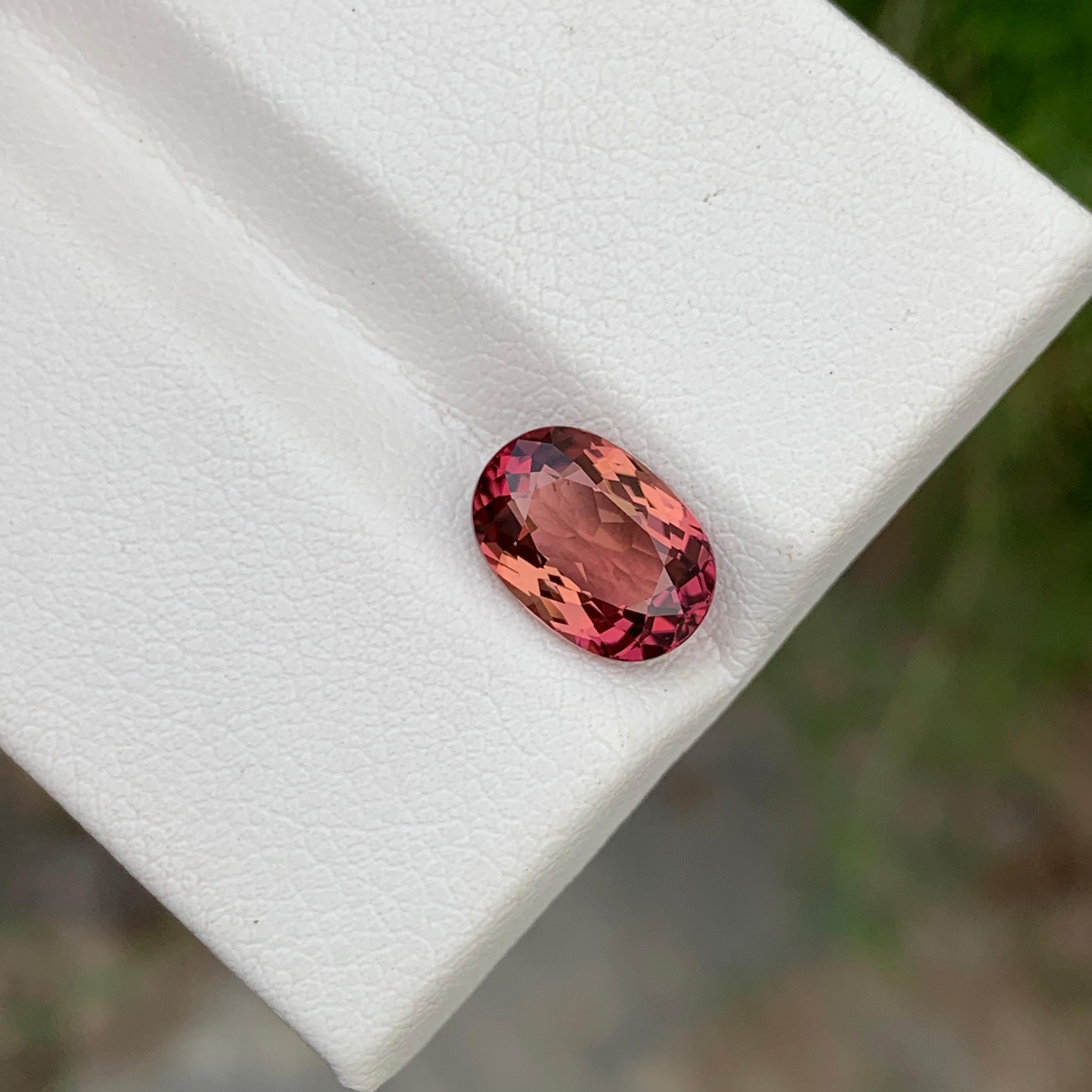 2.35 Carats Natural Loose Pink Tourmaline Oval Shape From Congo Mine  For Sale 11