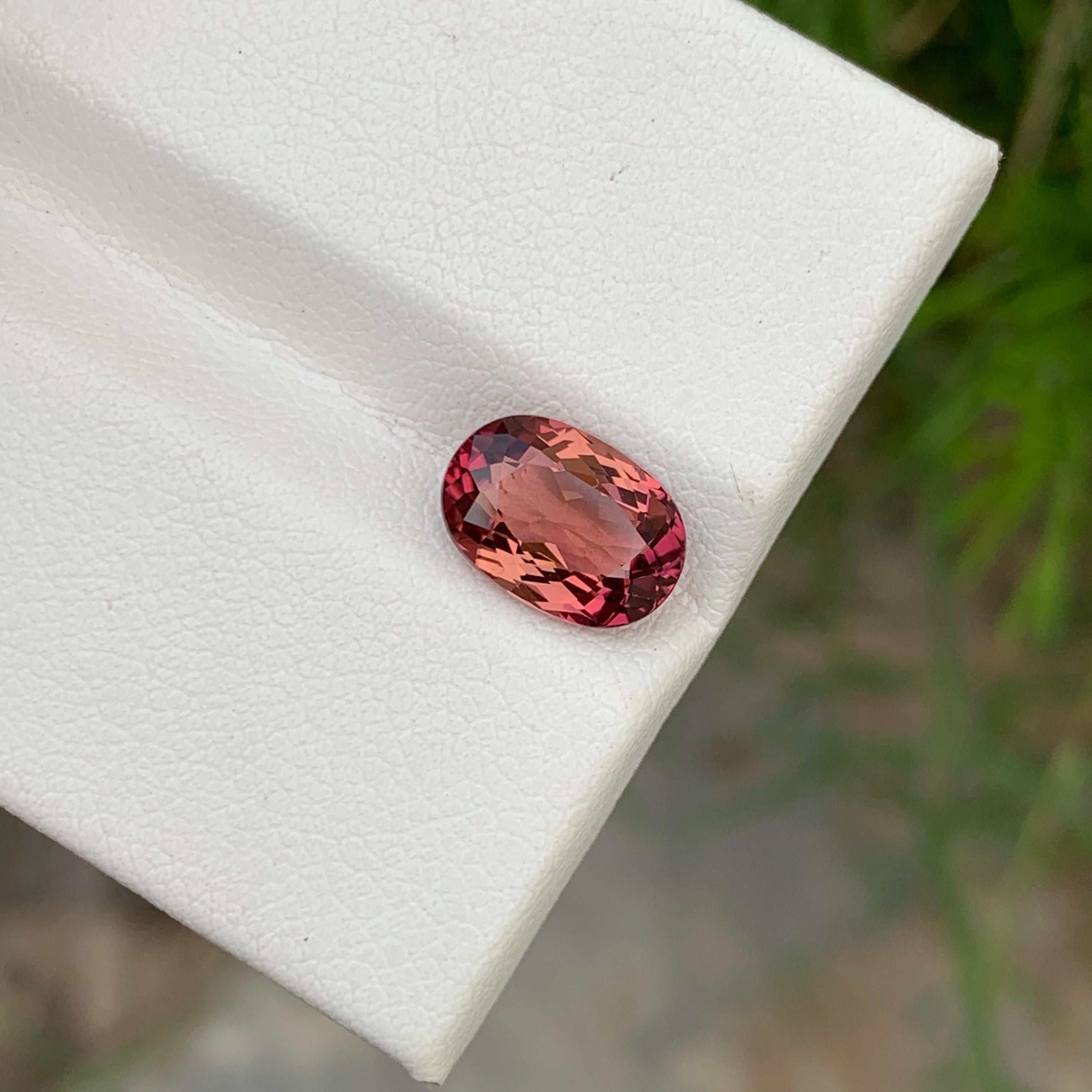 2.35 Carats Natural Loose Pink Tourmaline Oval Shape From Congo Mine  For Sale 2