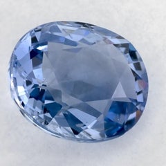 2.35 carati di zaffiro blu ovale sfuso