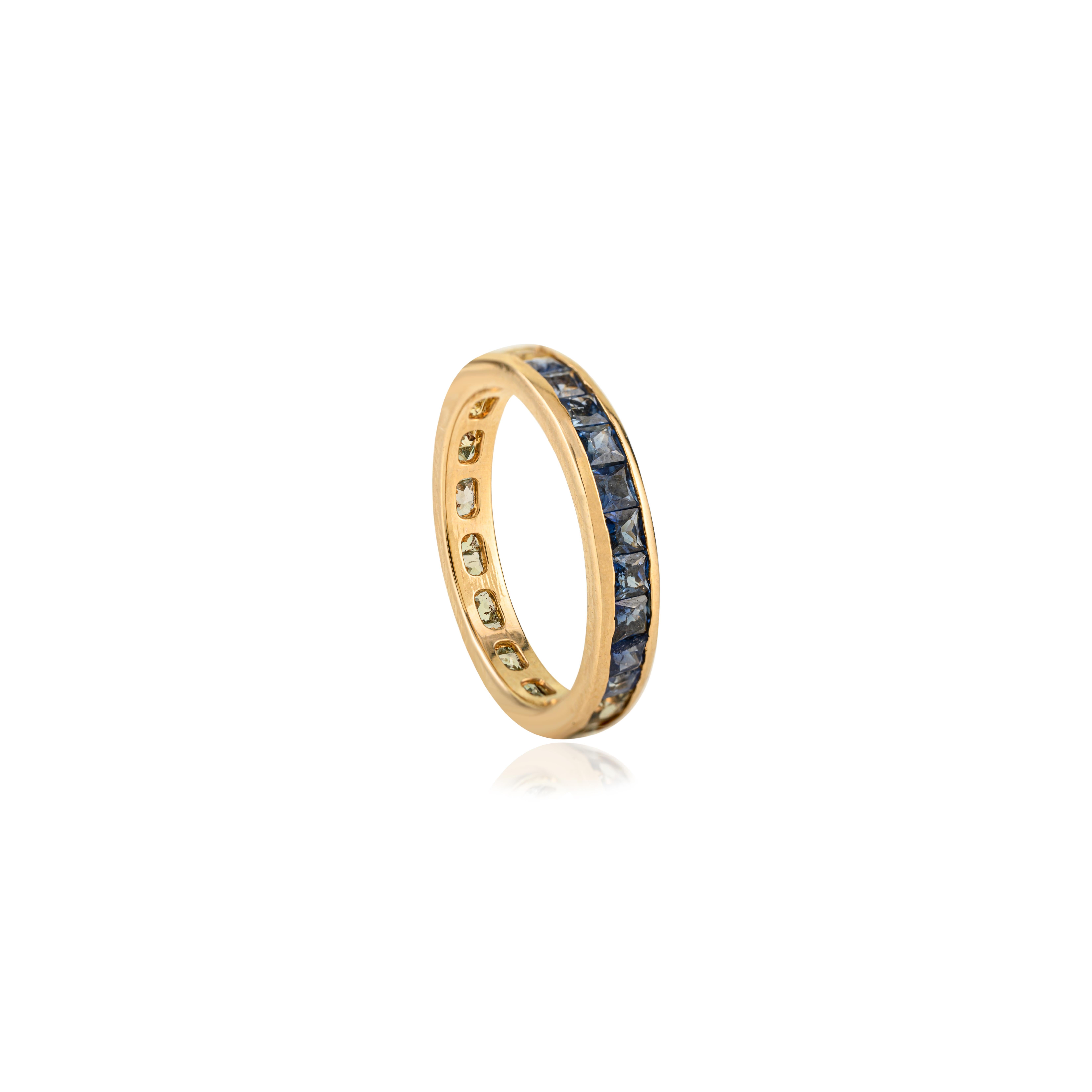 En vente :  2.35 Ct Princess Cut Multi-Sapphire Full Eternity Band in 14K Solid Yellow Gold 5