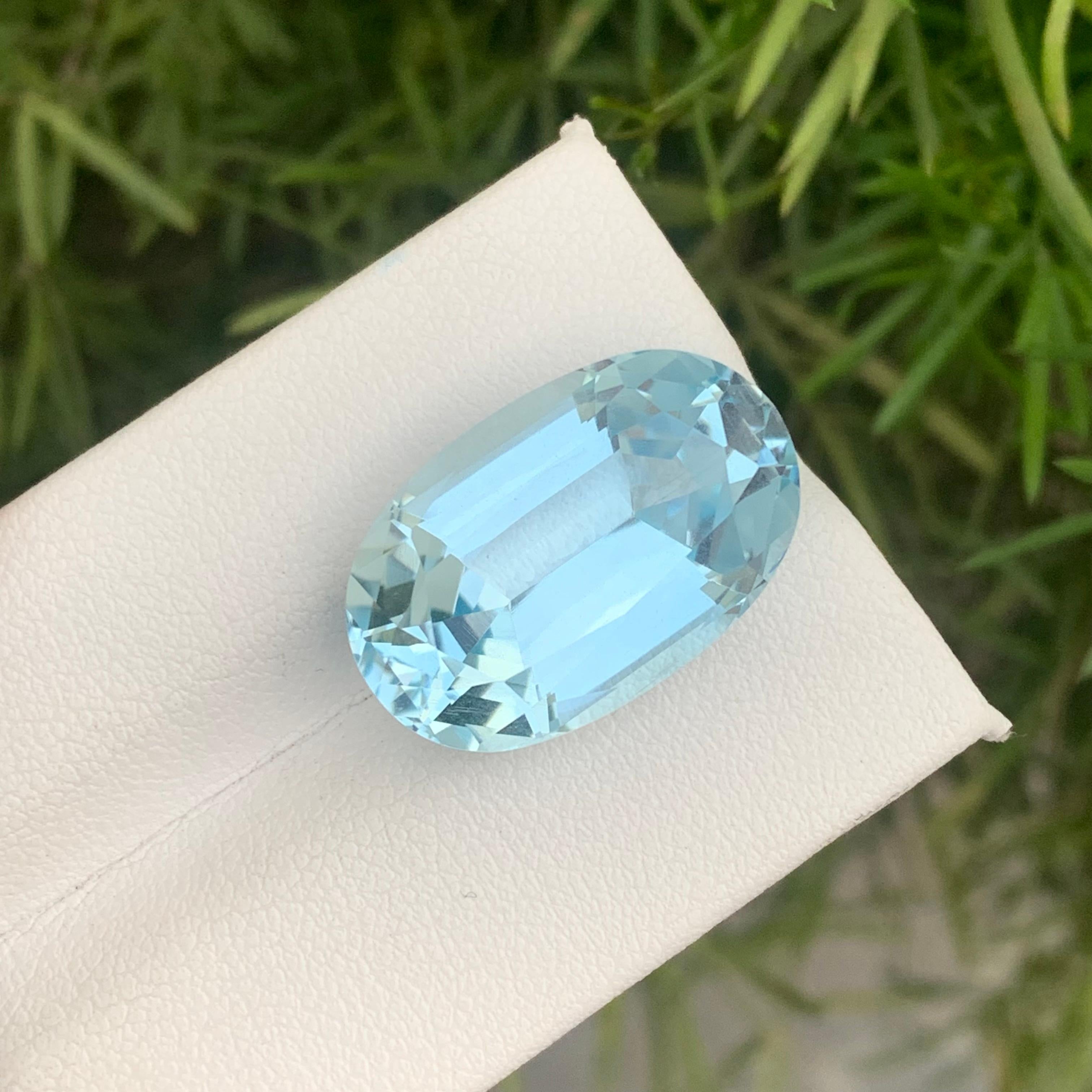 23.50 Carat Light Blue Topaz Gemstone Long Cushion Shape for Jewelry Making For Sale 3