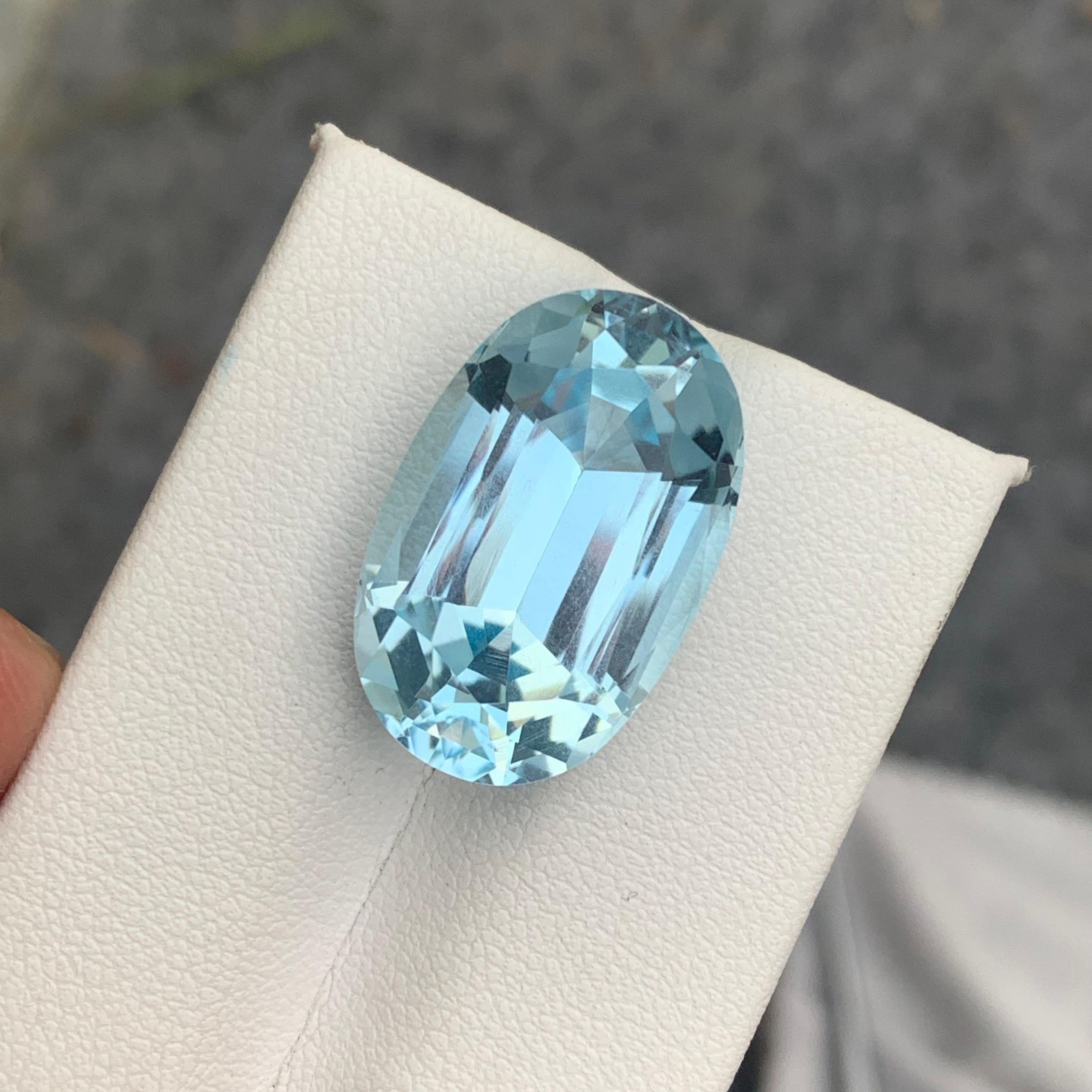 23.50 Carat Light Blue Topaz Gemstone Long Cushion Shape for Jewelry Making For Sale 7
