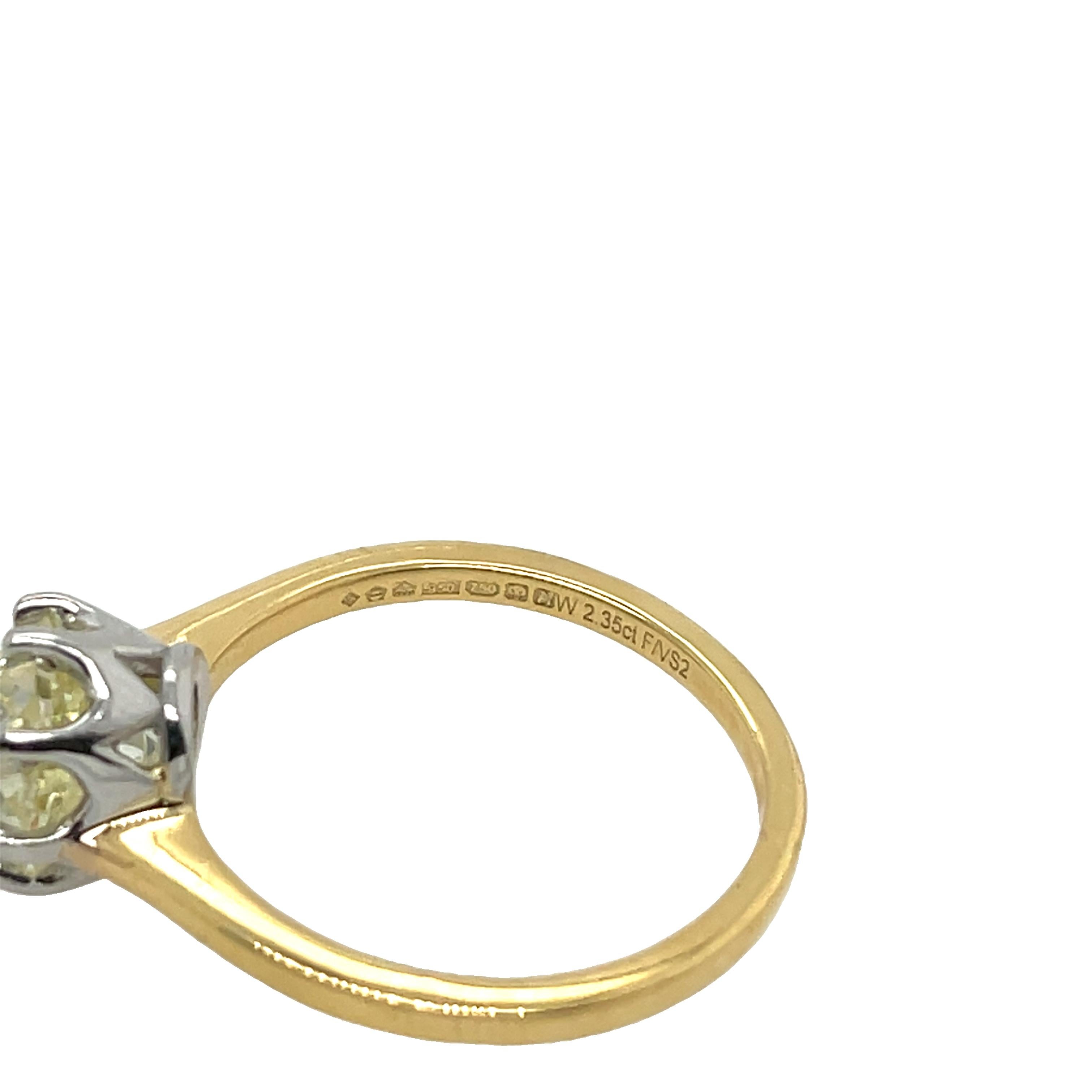 Taille ovale Bague en or 18ct avec diamant naturel de couleur jaune de 2,35 ct de taille ancienne en vente