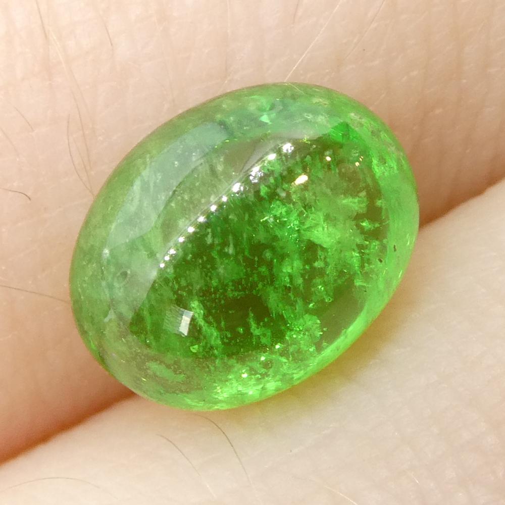 Granato ovale cabochon di tsavorite verde del Kenya, 2.35ct, non riscaldato in vendita 7