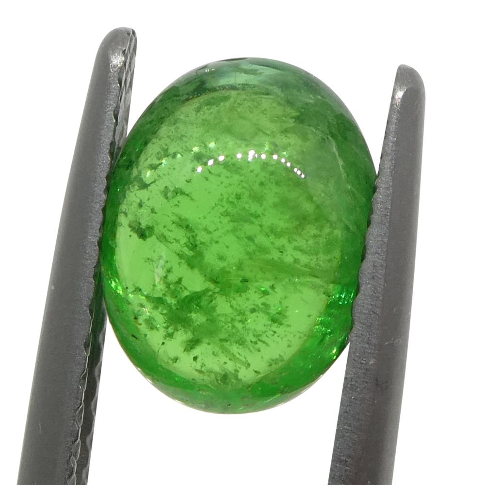 Granato ovale cabochon di tsavorite verde del Kenya, 2.35ct, non riscaldato In condizioni Nuovo in vendita a Toronto, Ontario