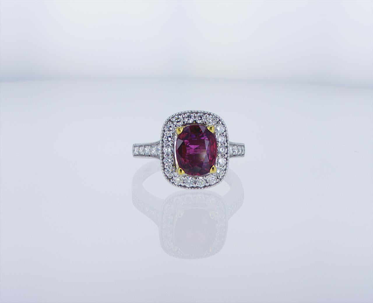 2.35ct Ruby Cocktail Ring in 18k Gold For Sale 8