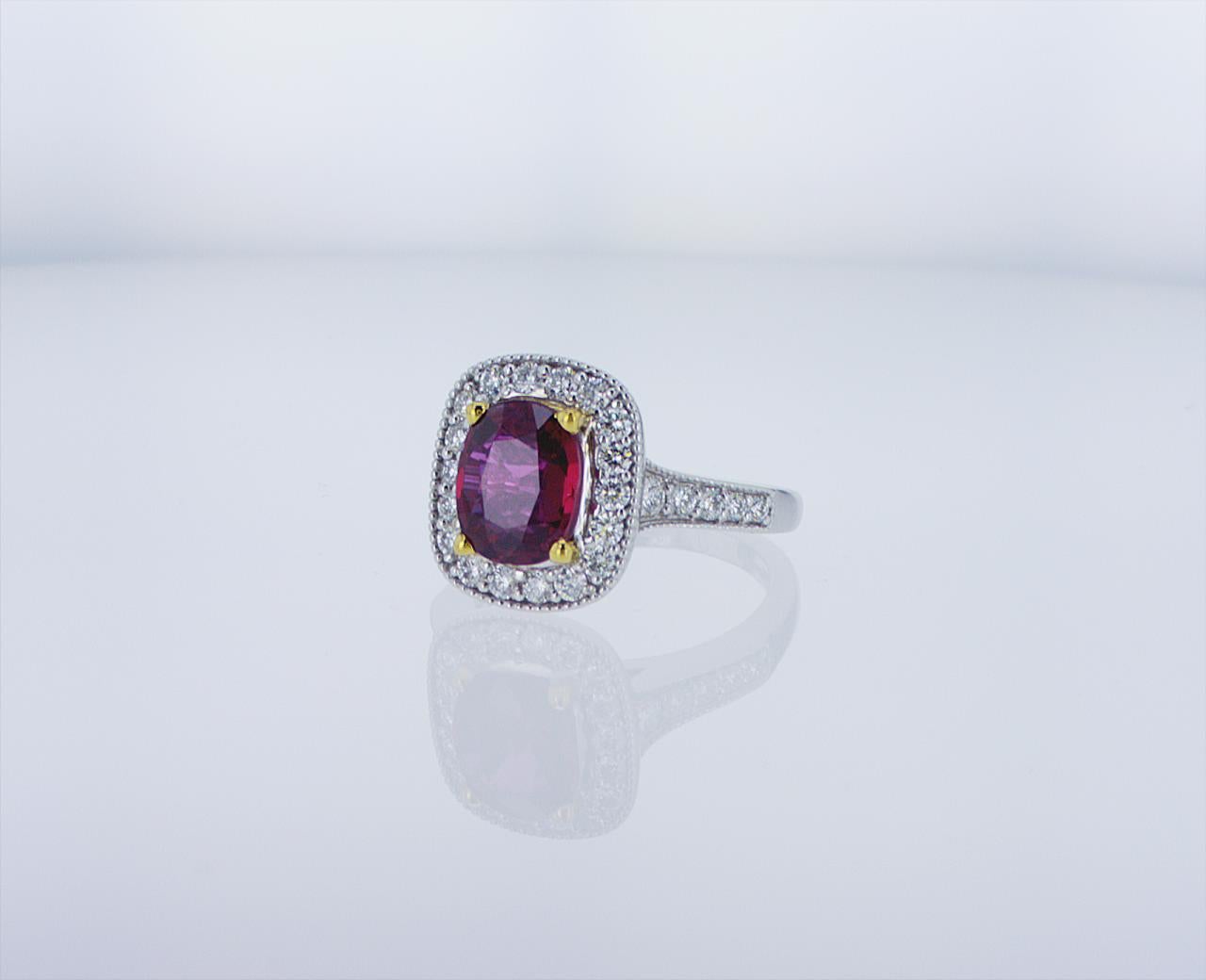Modern 2.35ct Ruby Cocktail Ring in 18k Gold For Sale
