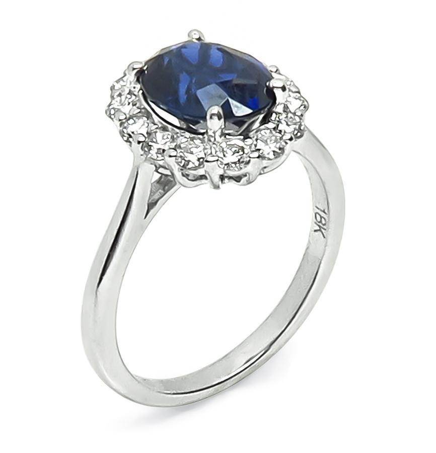 Anillo de compromiso halo de zafiro de 2,35 ct y diamante de 0,70 ct Corte oval en venta
