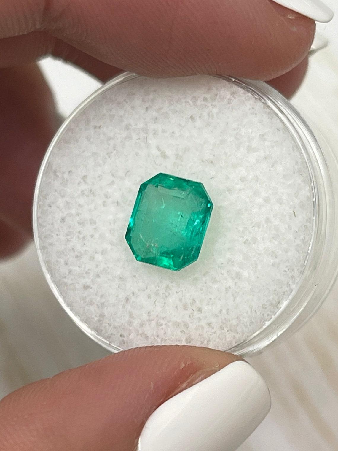 2,36 Karat Smaragdschliff Muzo Grüner Kolumbianischer Smaragd Edelstein mit Clips-Ecken (Moderne) im Angebot