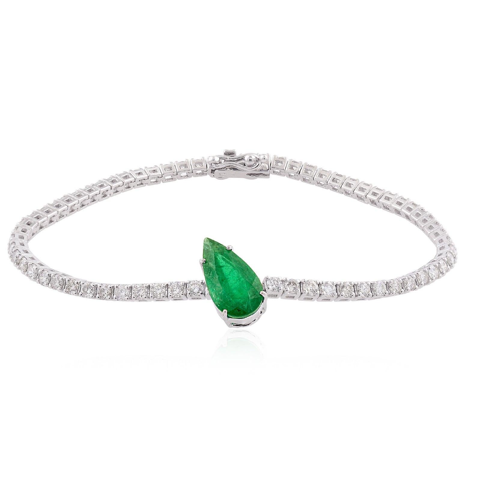 Modern 2.36 Carat Emerald Diamond 14 Karat Gold Tennis Bracelet For Sale