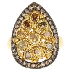 Anello da cocktail in oro giallo con diamante naturale di 2,36 carati di colore fantasia