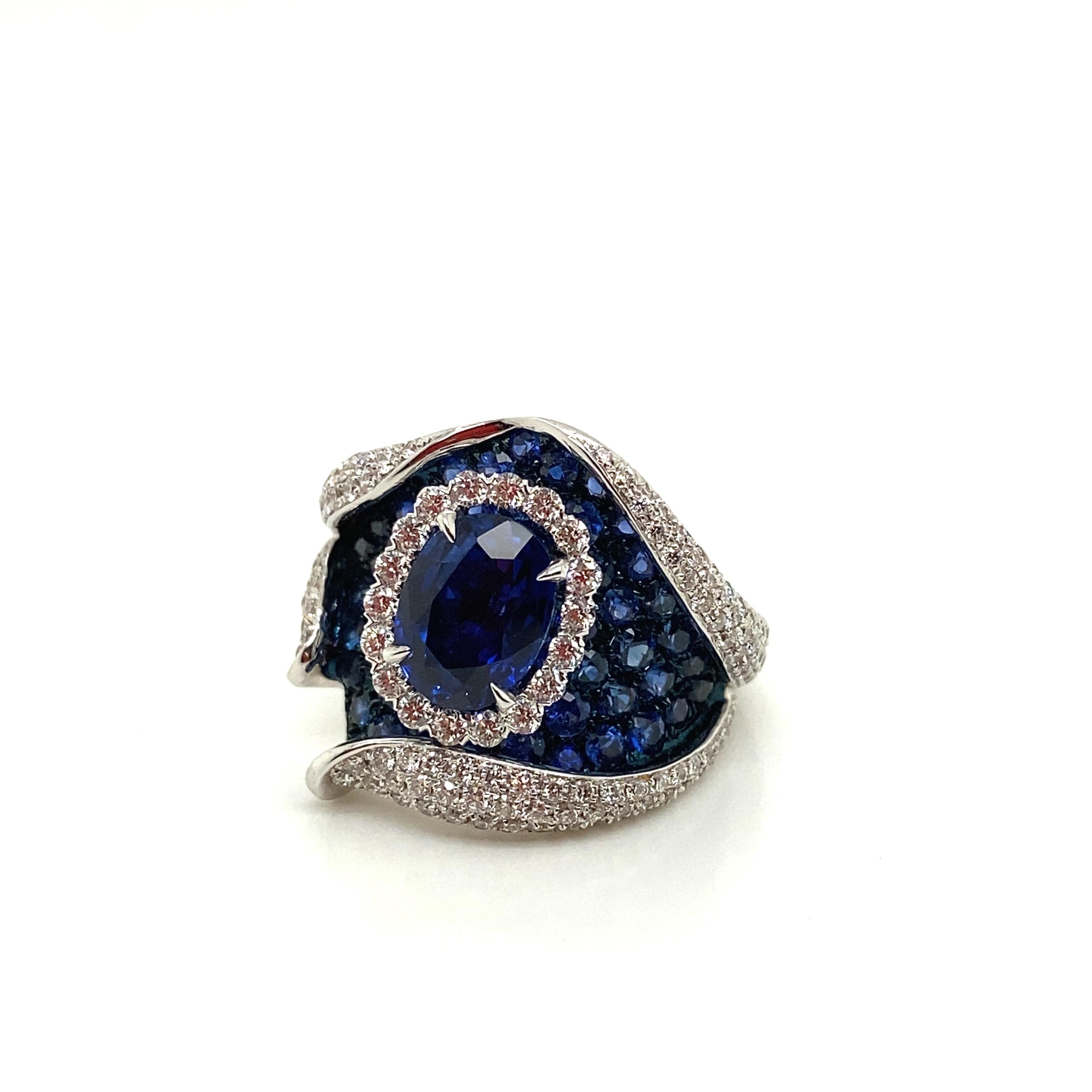 2.36CaratNaturalOval-Cut Royal Blue Sapphire Diamond Gold Engagement Ring For Sale 1
