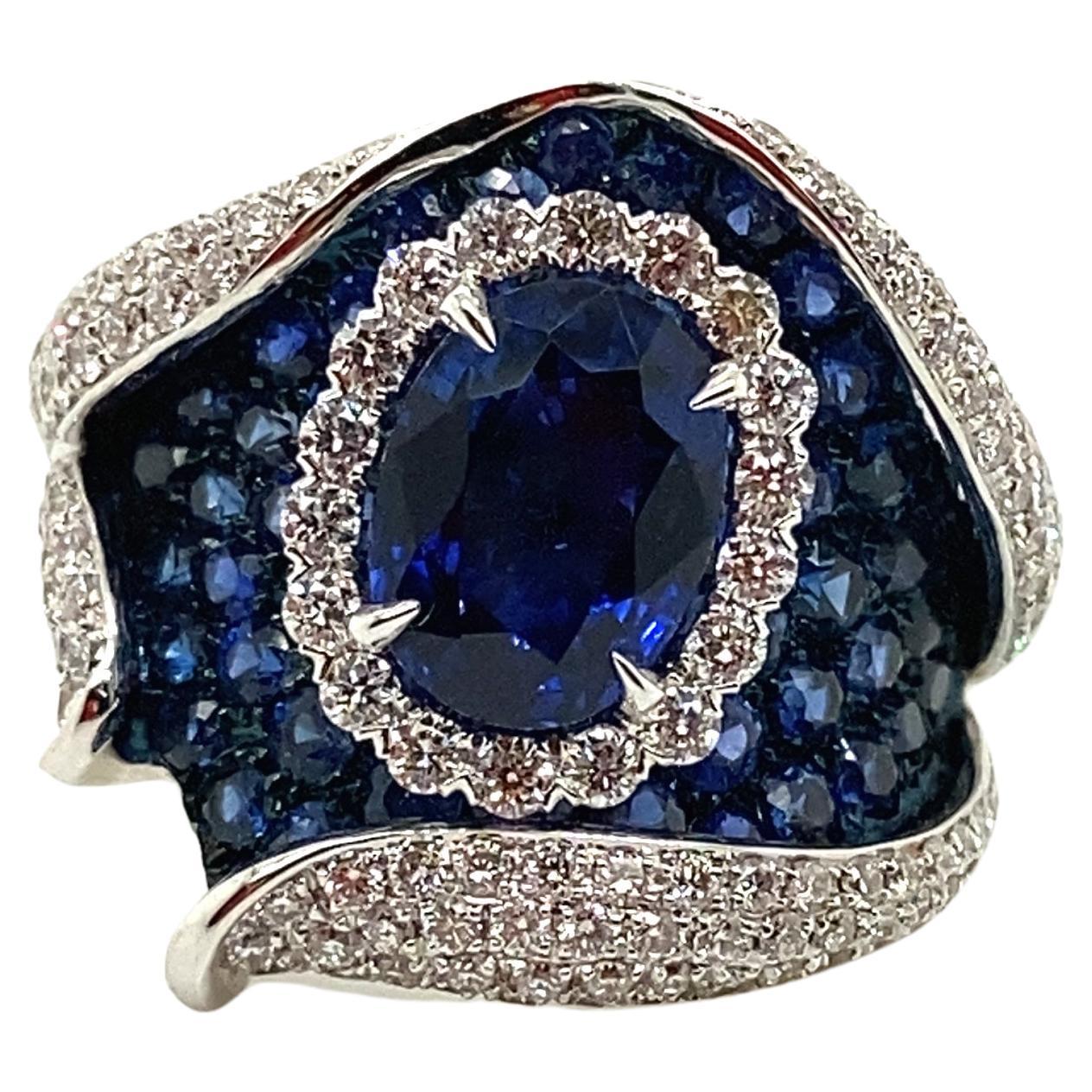 2.36CaratNaturalOval-Cut Royal Blue Sapphire Diamond Gold Engagement Ring For Sale
