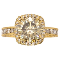 Anillo de compromiso de diamantes de fantasía redondos brillantes naturales de 2,36 quilates