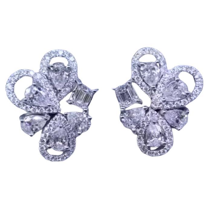 2.36 Carats Diamonds 18K Gold Earrings