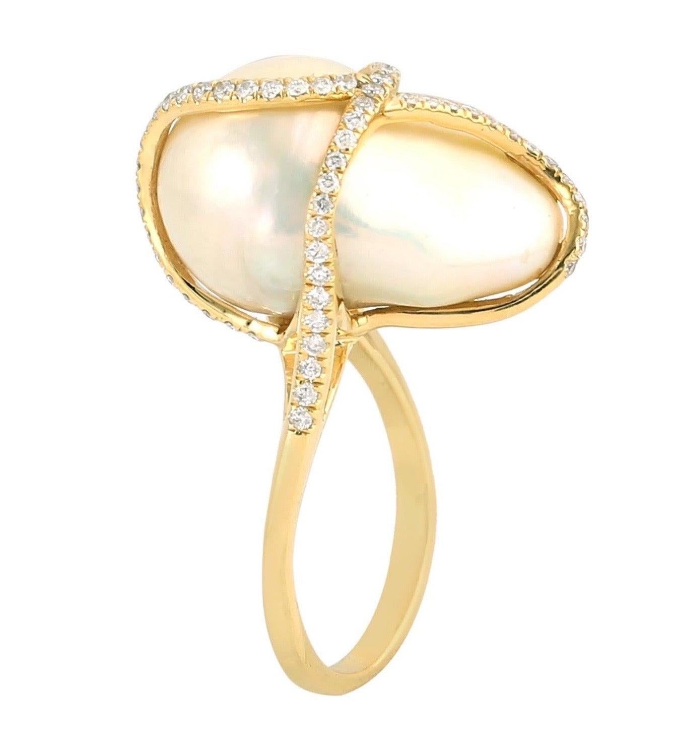 For Sale:  23.64 Carat Pearl Diamond 18 Karat Gold Ring 3