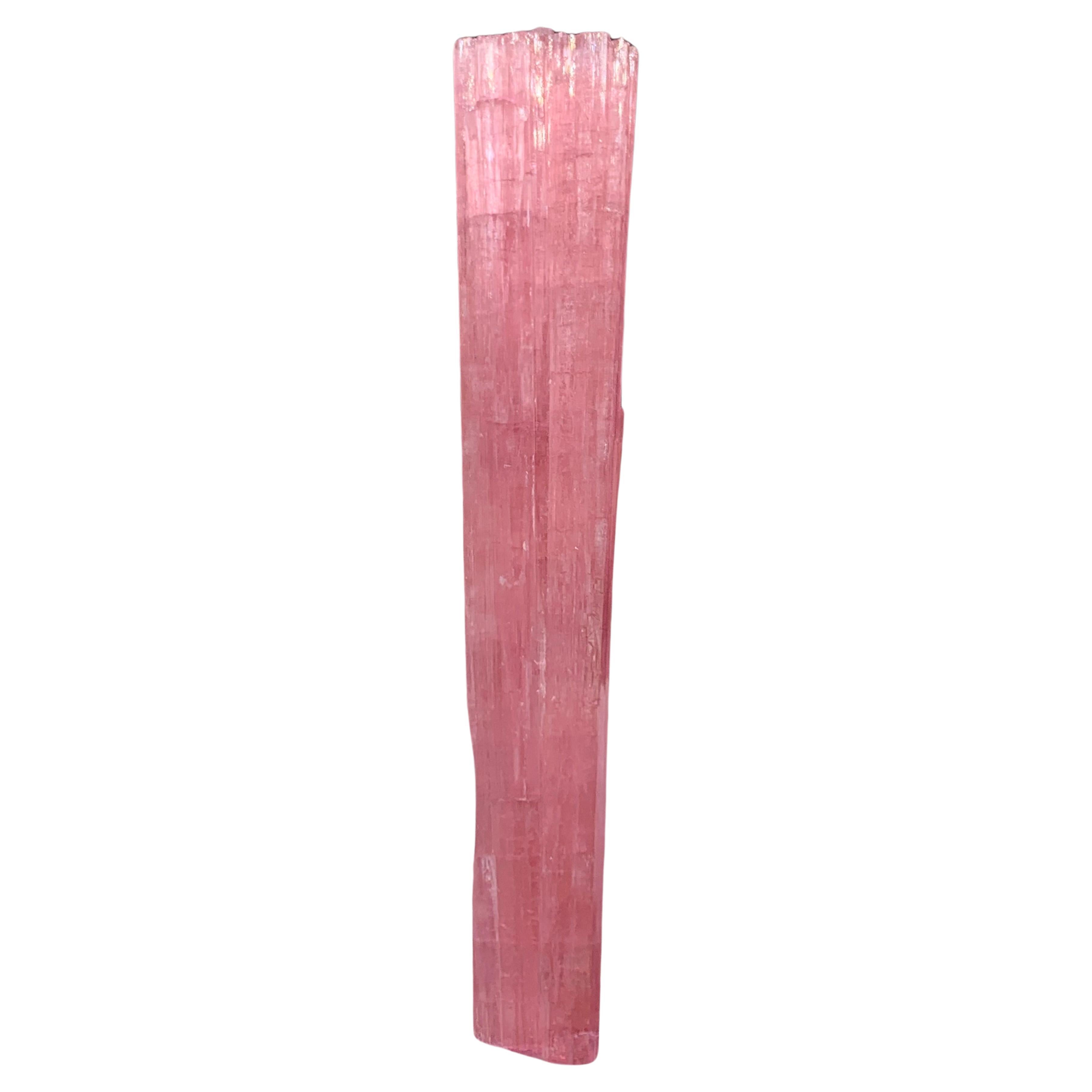 23,67 grammi di adorabile cristallo di tormalina rosa dalla miniera di Pachigram, Afghanistan in vendita