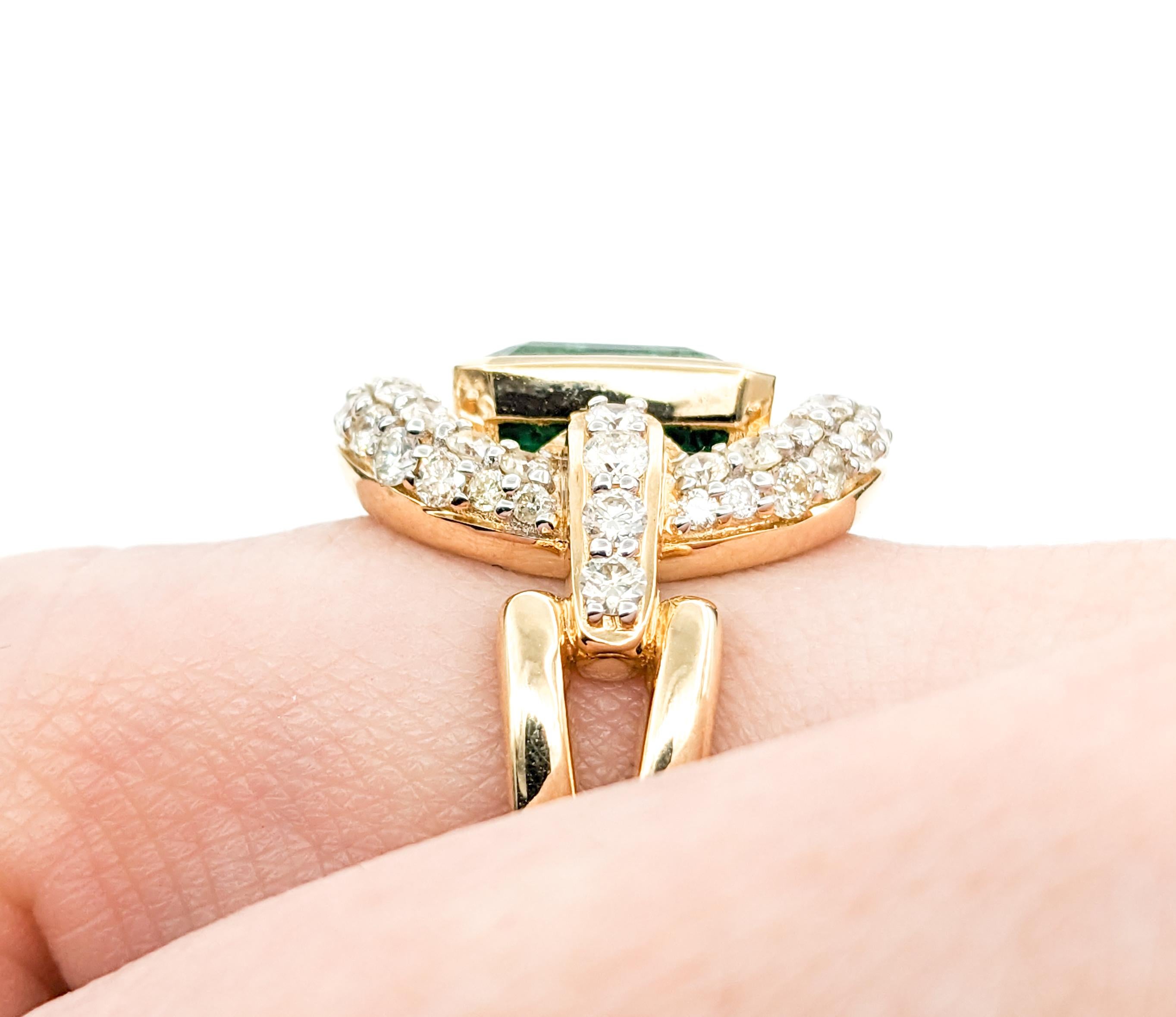 2.36ct Emerald & 1.21ctw Diamond Ring In Yellow Gold For Sale 4