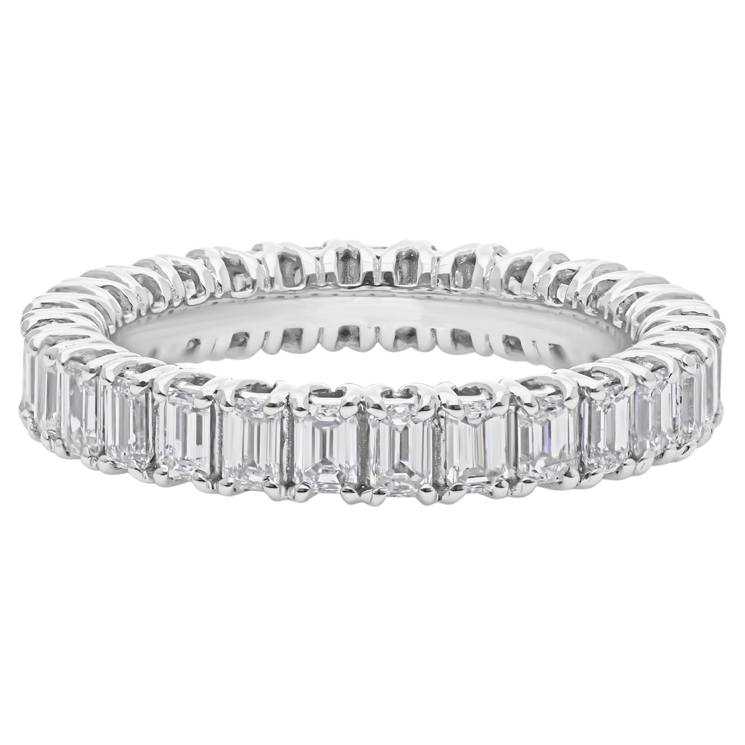 En venta: Anillo apilable de 2,36 quilates de diamantes de corte octogonal en oro de 18 quilates