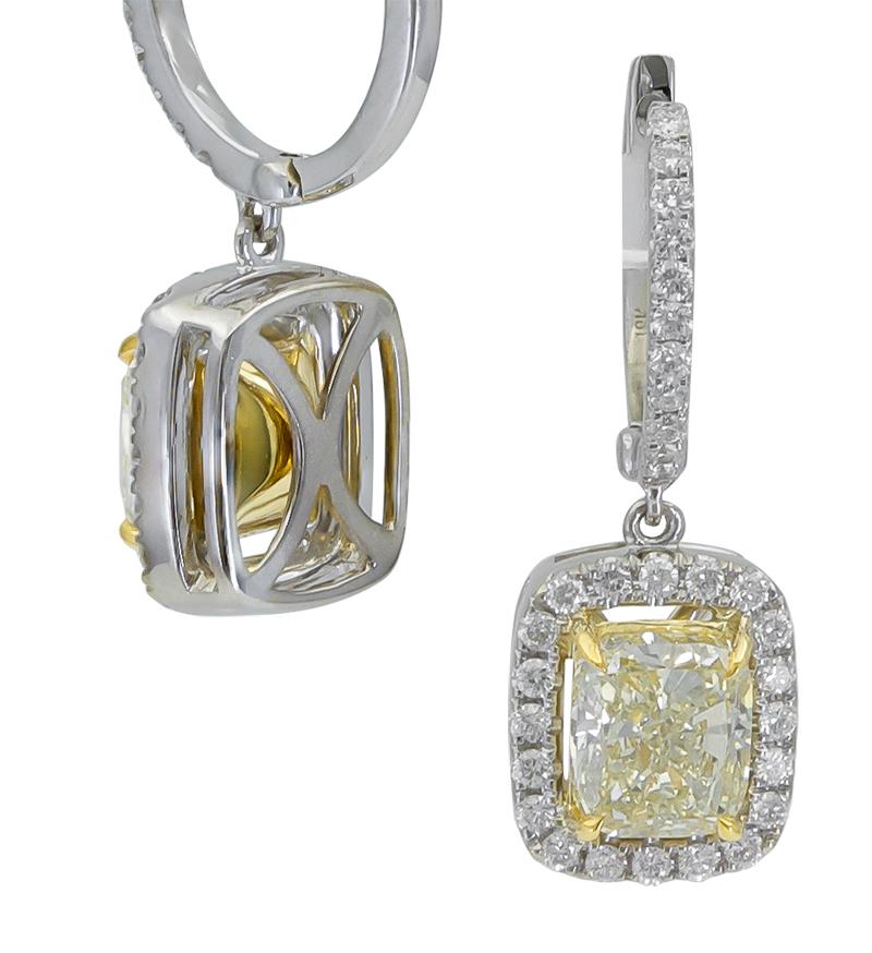 2.37 Carat Cushion Cut Yellow Diamond Halo Dangle Earrings in 18k White Gold In Excellent Condition For Sale In New York, NY