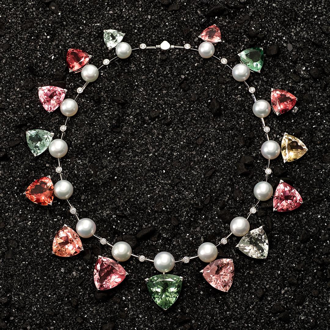 Modern 237 Carat Multicoloured Tourmalines 1.27 Carat Diamonds and Pearl Necklace For Sale