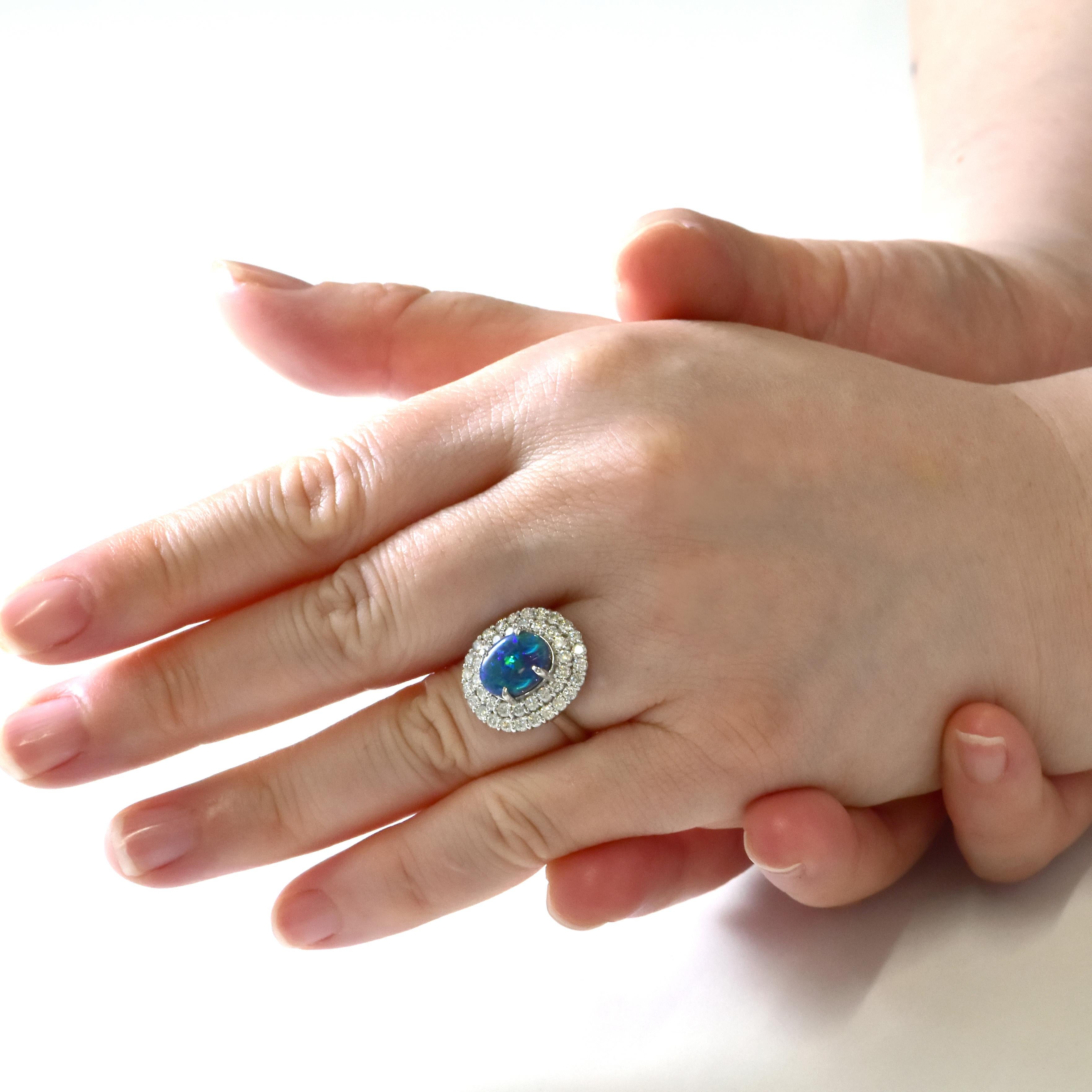 Anillo de ópalo negro australiano natural de 2.37 quilates y diamantes en platino en venta 7
