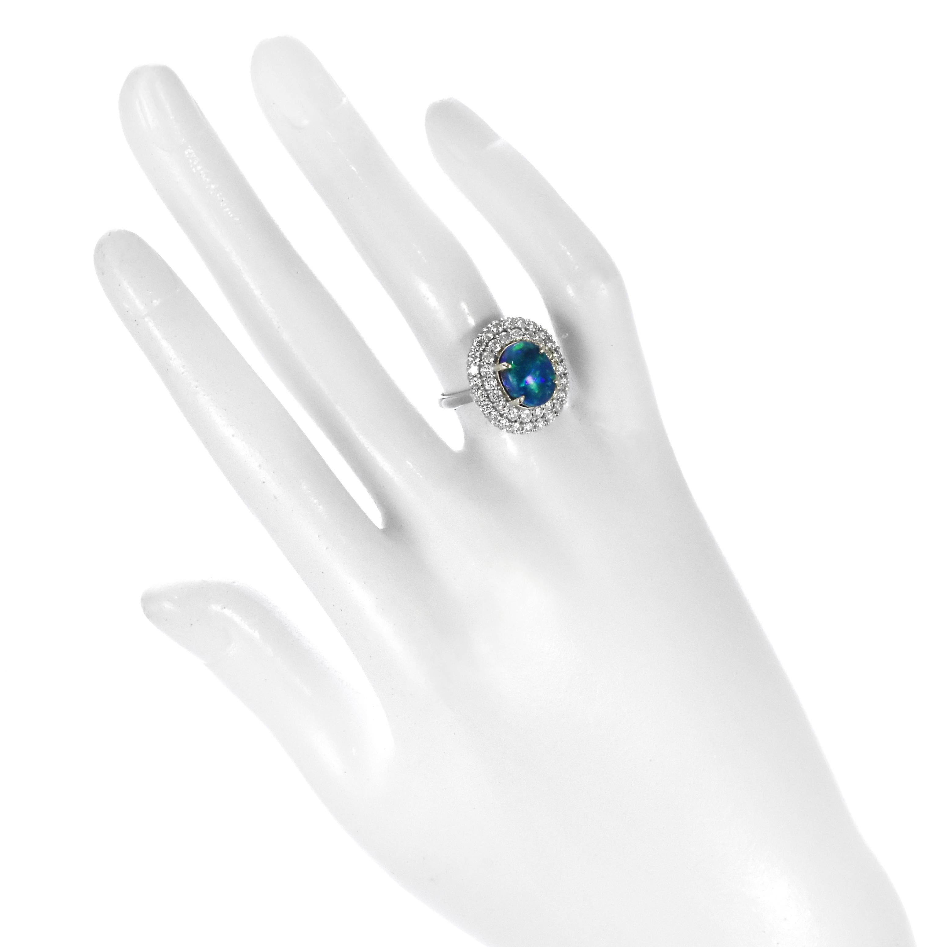 Anillo de ópalo negro australiano natural de 2.37 quilates y diamantes en platino en venta 2