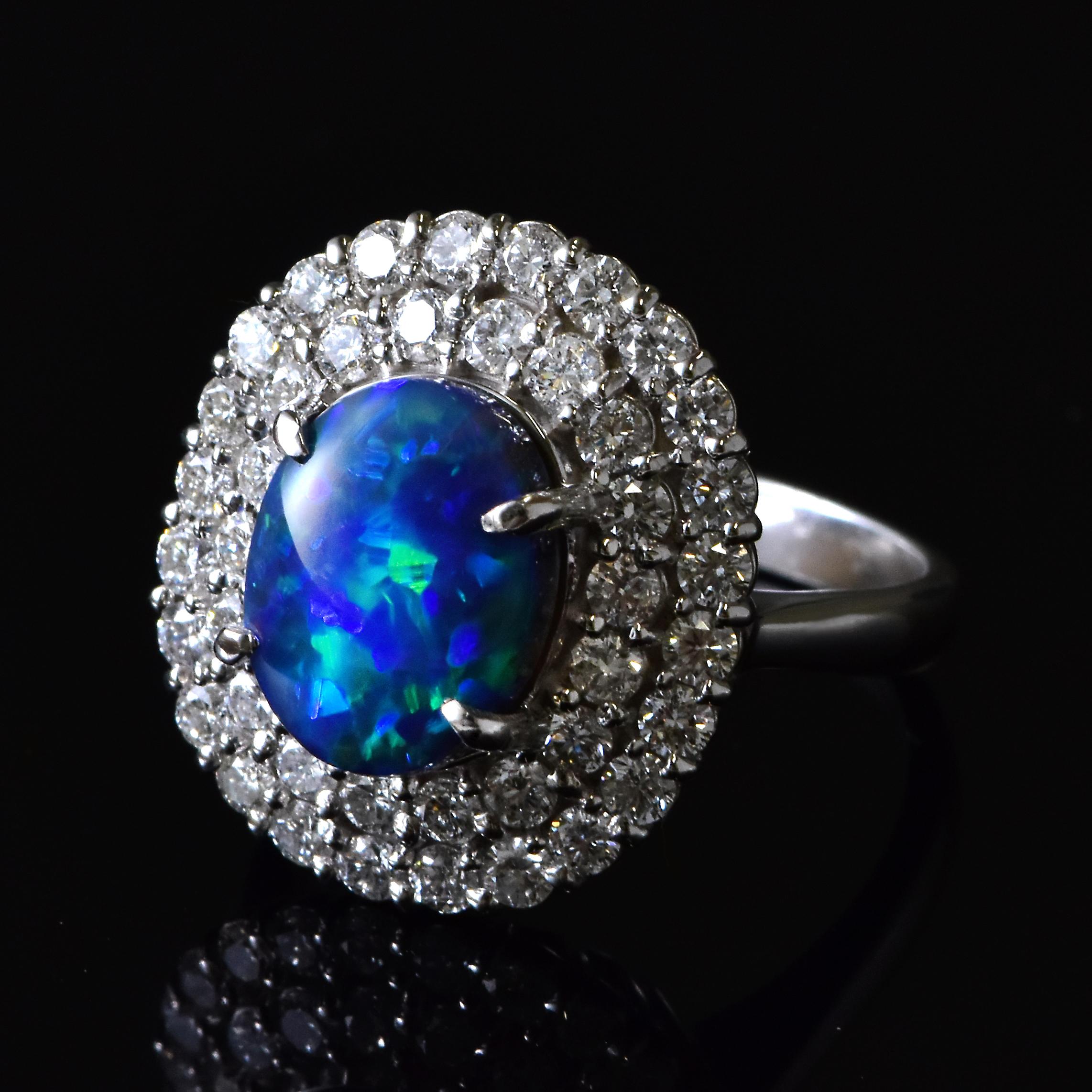Anillo de ópalo negro australiano natural de 2.37 quilates y diamantes en platino en venta 3