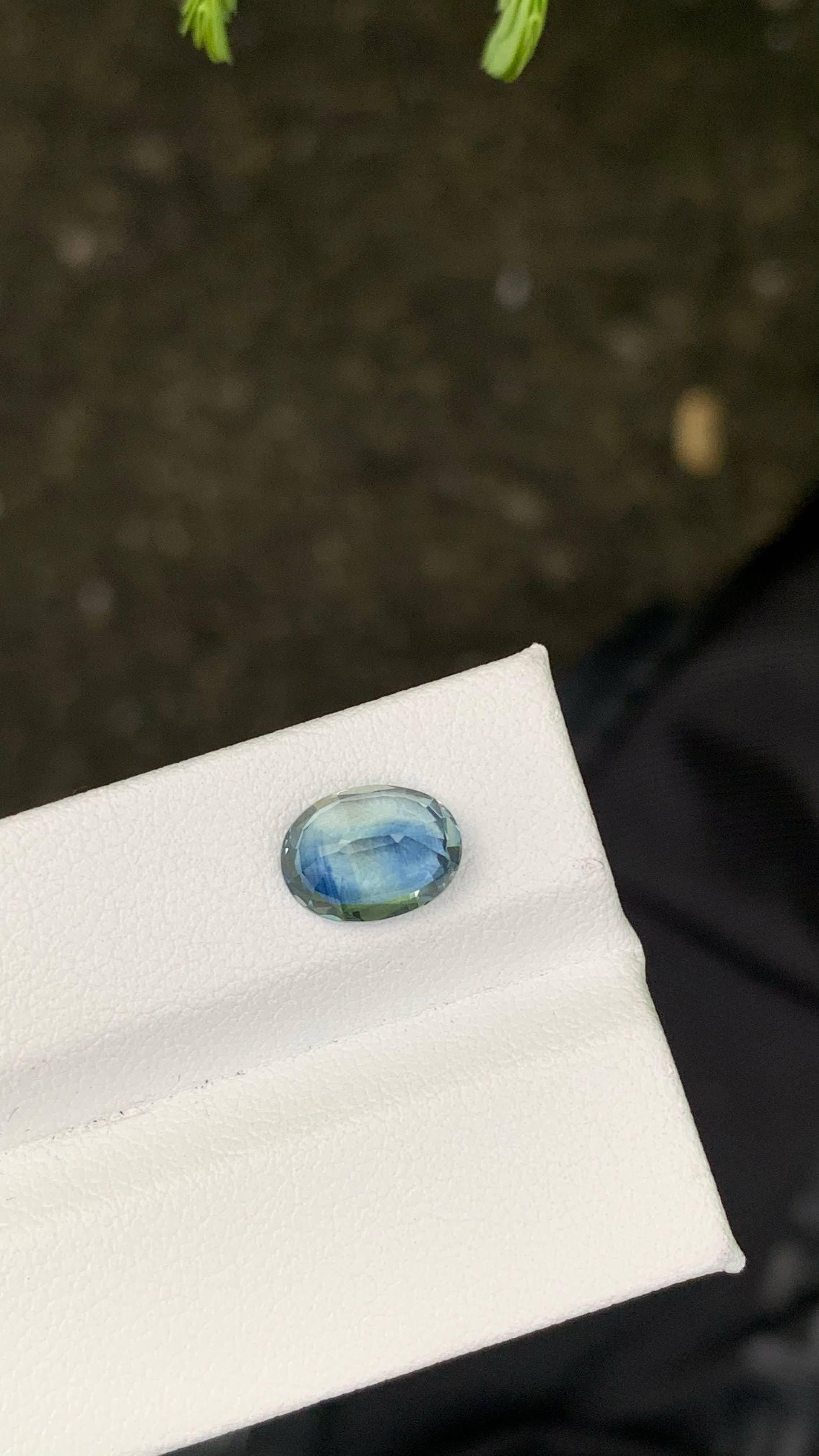 2,37 quilates de zafiro azul bicolor natural suelto talla oval gema de Sri Lanka en venta 4