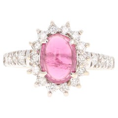 Bague en or blanc ornée d'une tourmaline rose naturelle de 2,37 carats et d'un diamant naturel