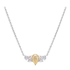 Collier pendentif en or 18 carats avec diamants jaunes et blancs de 2,37 carats