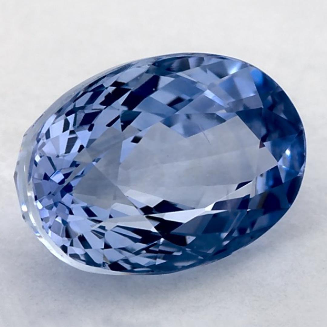 Questo zaffiro blu naturale offre eleganza e raffinatezza. Con la sua ricca saturazione del colore e il taglio preciso, è il centro perfetto per un anello di fidanzamento o un design di gioielli di lusso.

Questo zaffiro proviene dallo Sri Lanka