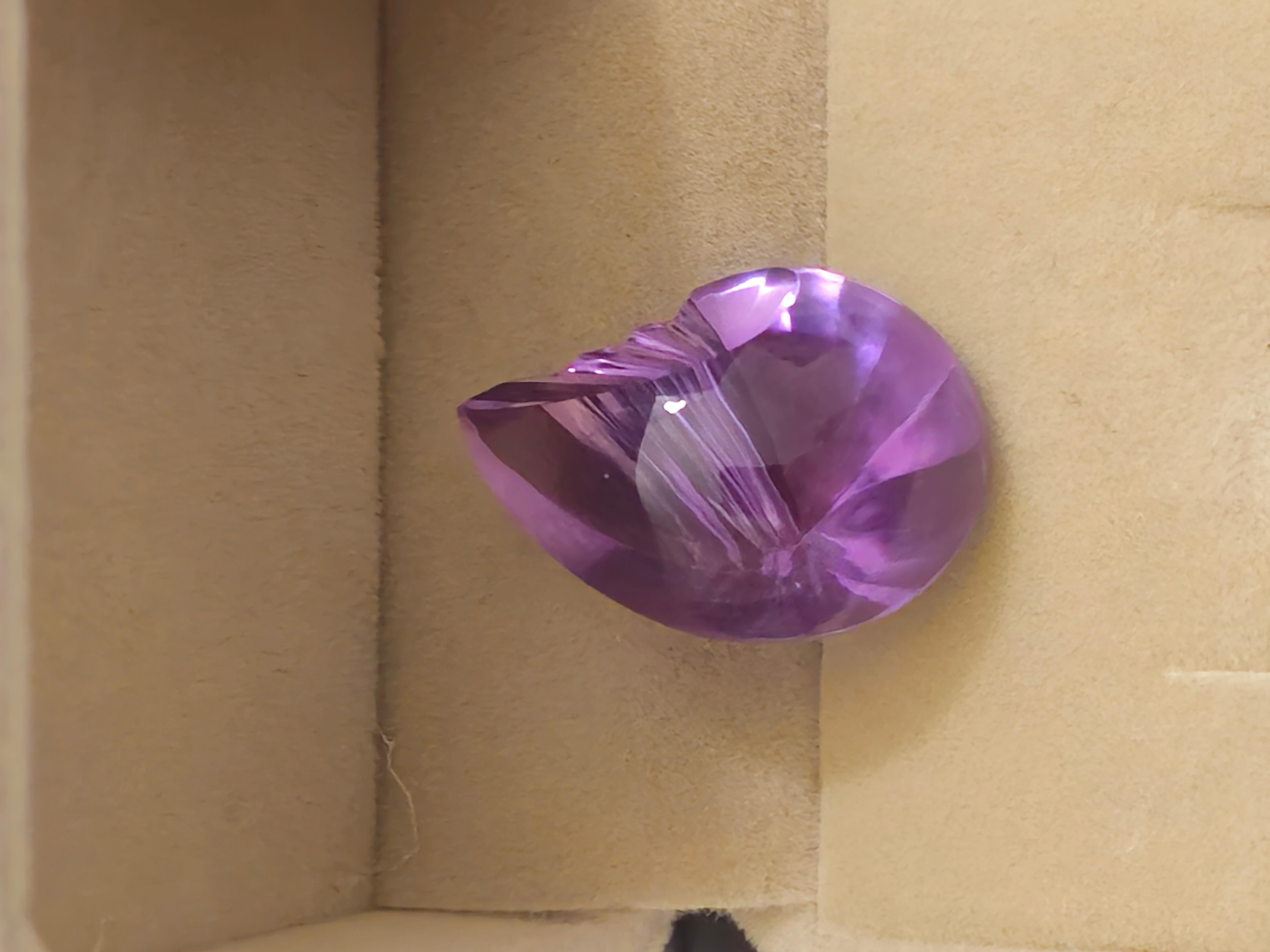 23.7 ct. Brazil Natural Amethyst Seashell Fantasy Cut 23X17 For Sale 2