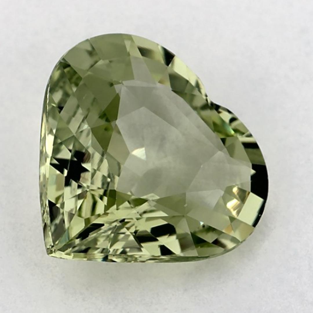 Cuore Gemma sciolta con cuore di zaffiro verde da 2.37 carati in vendita