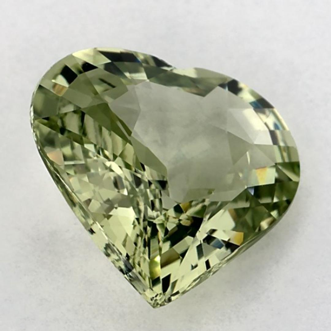 Gemma sciolta con cuore di zaffiro verde da 2.37 carati in vendita 2
