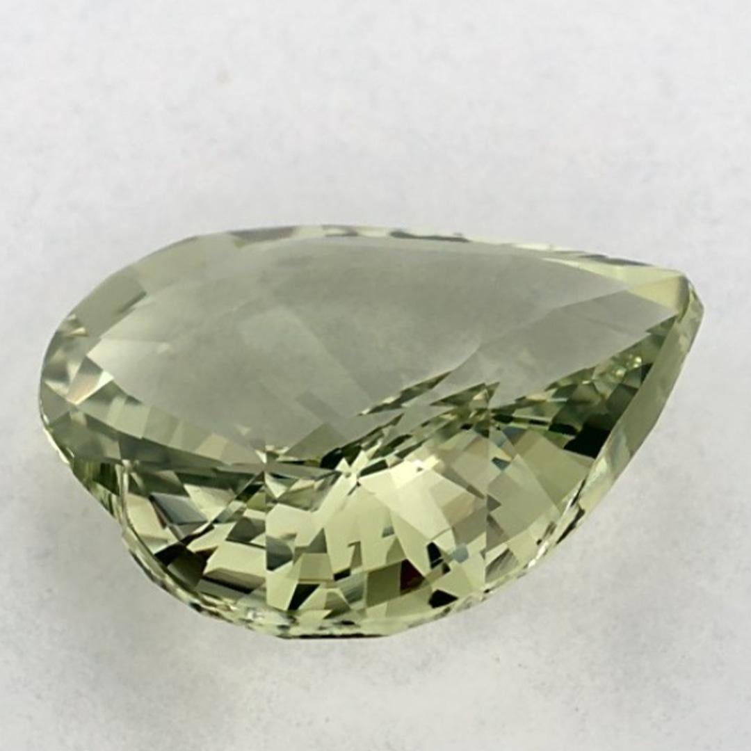 Gemma sciolta con cuore di zaffiro verde da 2.37 carati in vendita 3