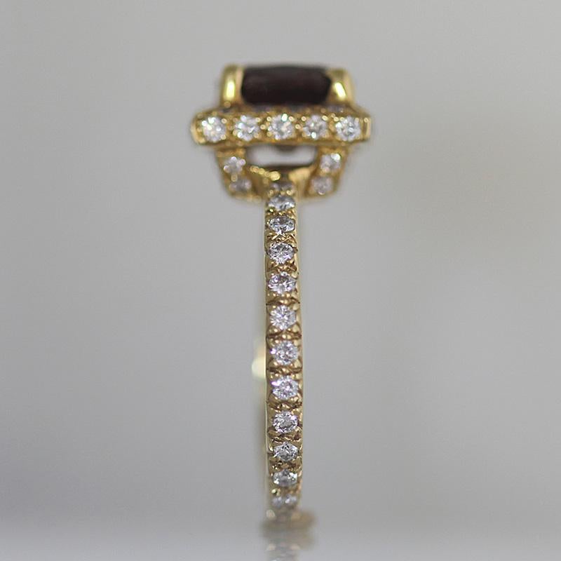 2.37 Natürlicher Granat Diamant Verlobungsring in 18 Karat, Ben Dannie (Rundschliff) im Angebot