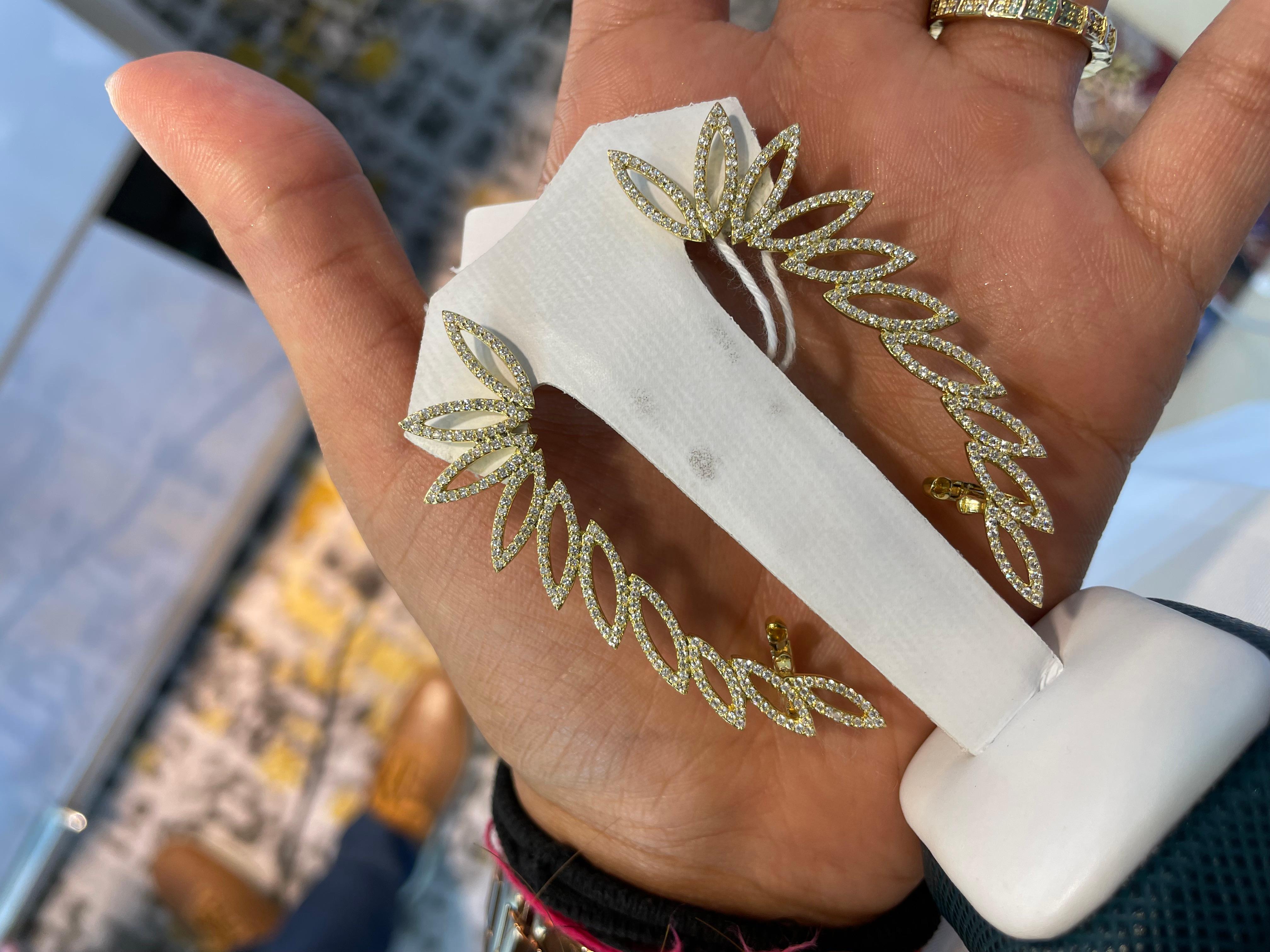 Donna 2,370 Diamante e Foglia d'Oro da 15g in vendita