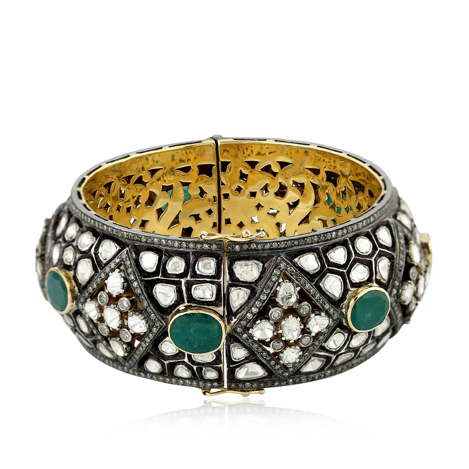 Artisan 23.71 Carat Rose Cut Diamond Emerald Antique Style Bracelet Cuff For Sale