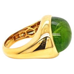 23.76 Carat Peridot Gemstone Yellow Gold Ring