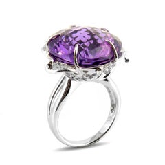 Gemma ametista viola naturale da 23,77 carati in anello d'oro bianco 18 carati con diamanti