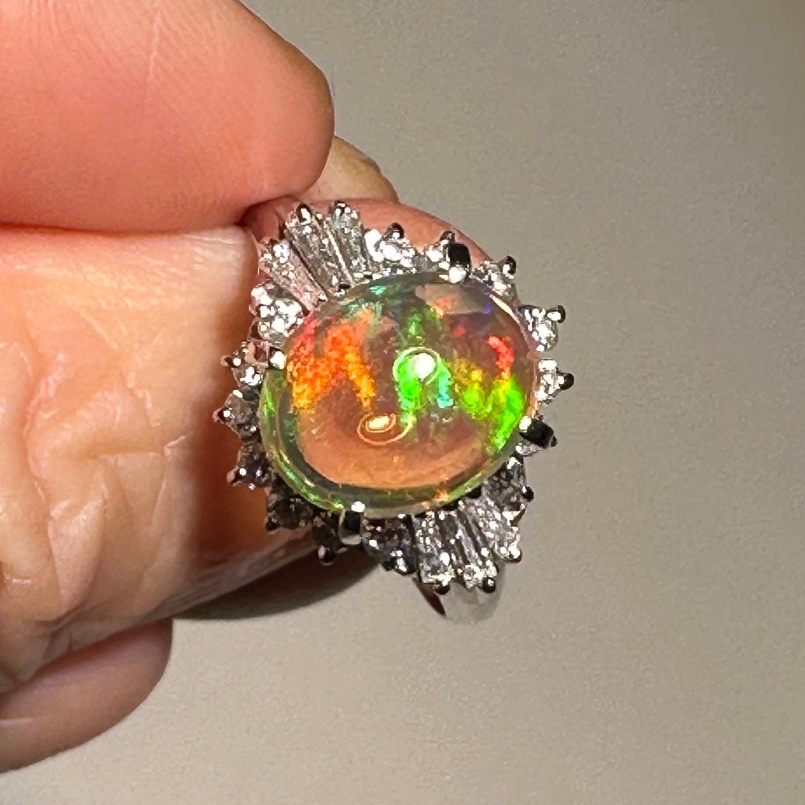 ♥ 2.37ct Super Bright Mexican Fire Opal with Diamond Halo Engagement Ring Platinum 6.69g V1145

♥ This is a gorgeous ring set with a Mexican fire opal in the center, surrounded by 0.43ct worth of diamonds.
♥ The item measures 13.6mm in length (North